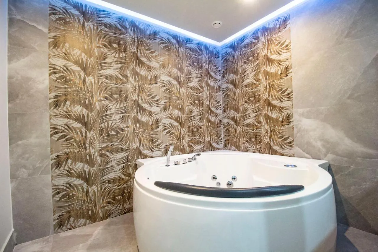 Aparthotel Royal Playa Suite And Apartament -Private Parking- Self Chek Out Catania