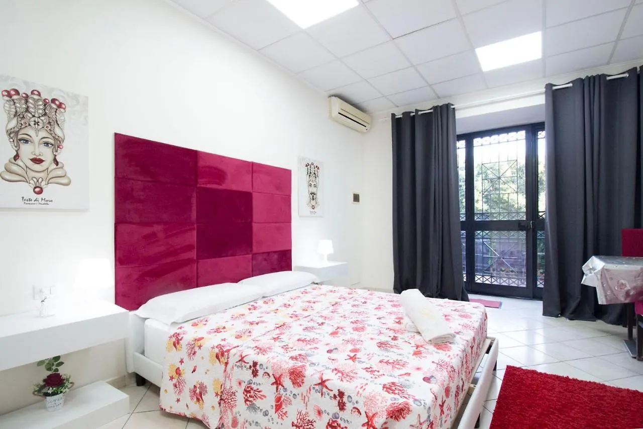 Royal Playa Suite And Apartament -Private Parking- Self Chek Out Catania 0*,  Italy