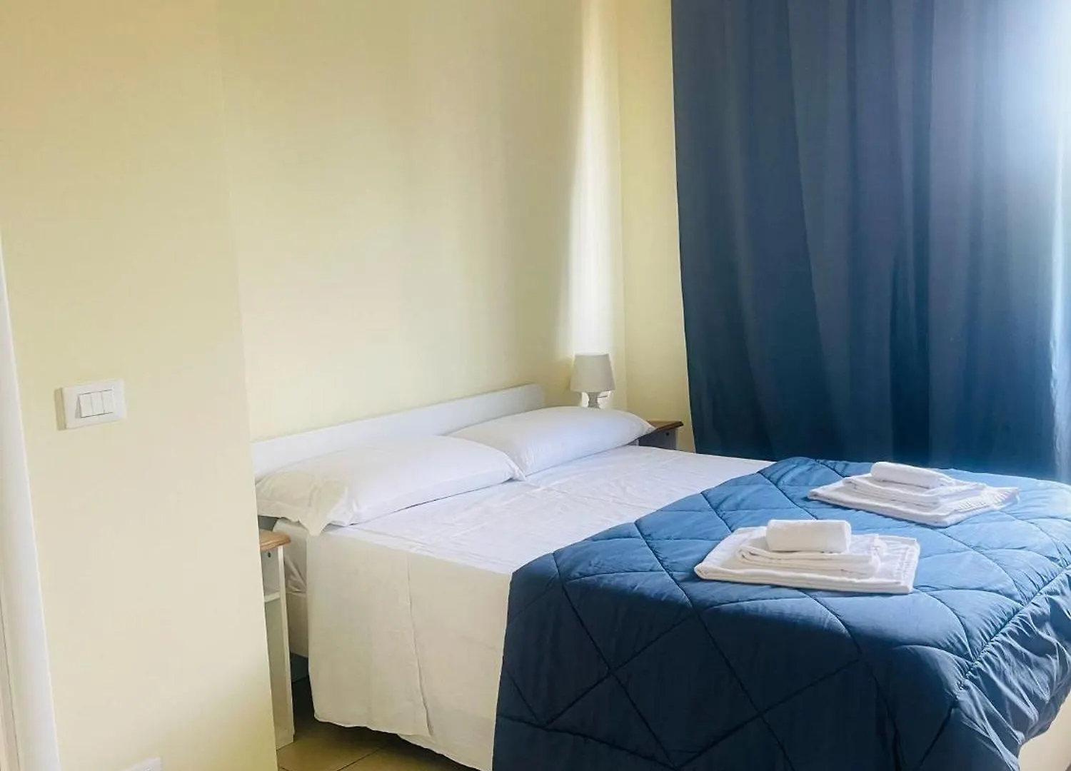 Aparthotel Royal Playa Suite And Apartament -Private Parking- Self Chek Out Catania Italy